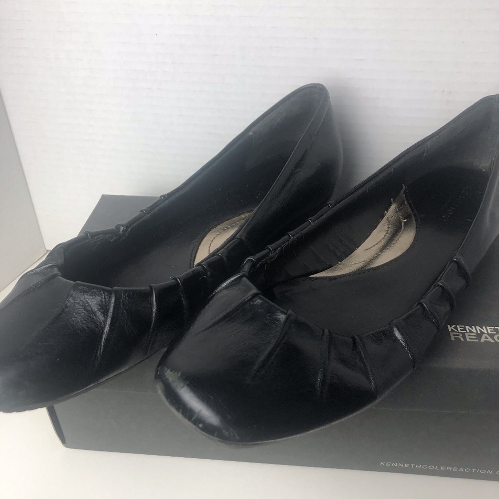 Black Kenneth Cole Reaction Ballet Flats | Size: 9